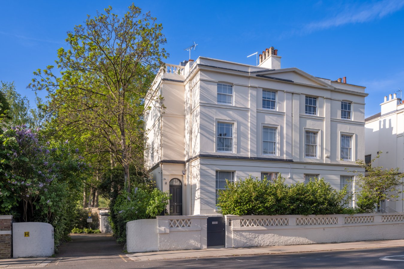 5 bedroom semi-detached house for sale 0