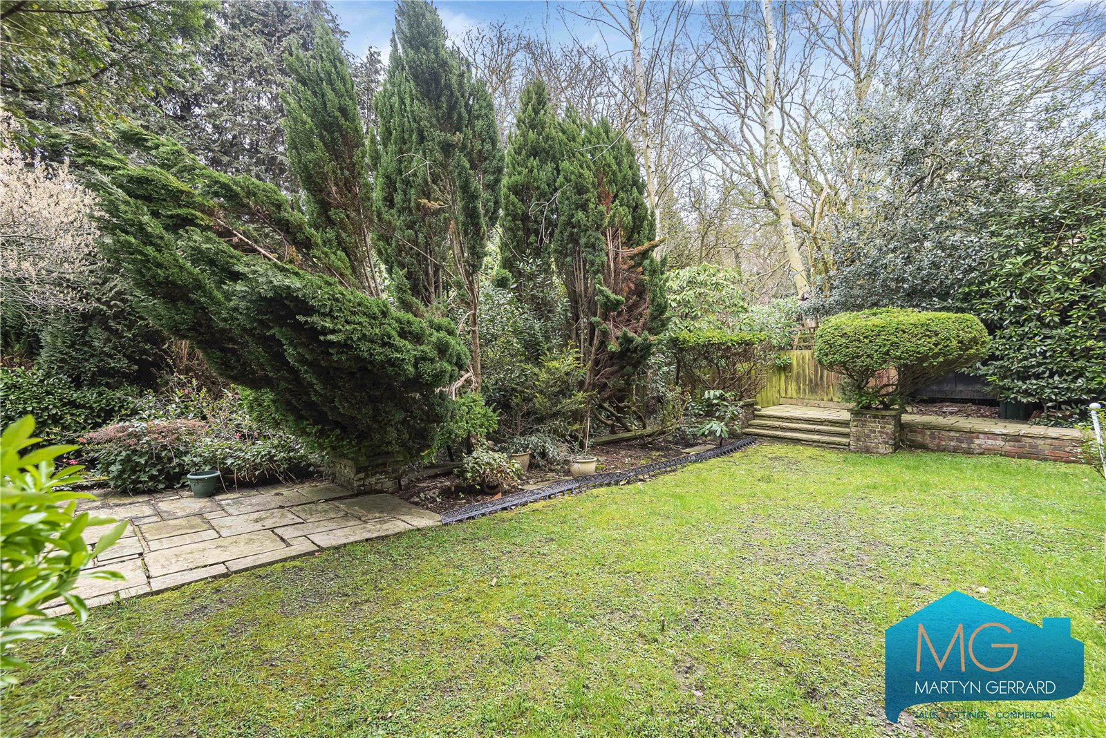 4 bedroom maisonette for sale 0