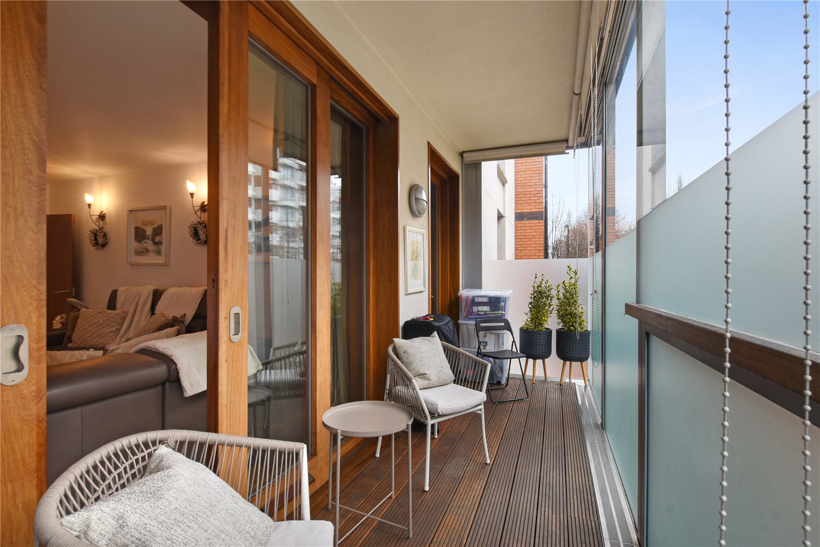 3 bedroom flat for sale 0