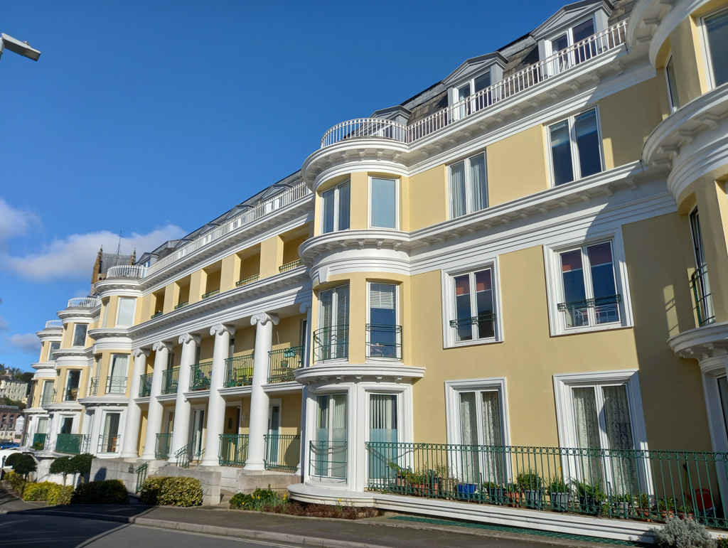 2-bed flat on 31, The Vinery, Torquay, £190,000