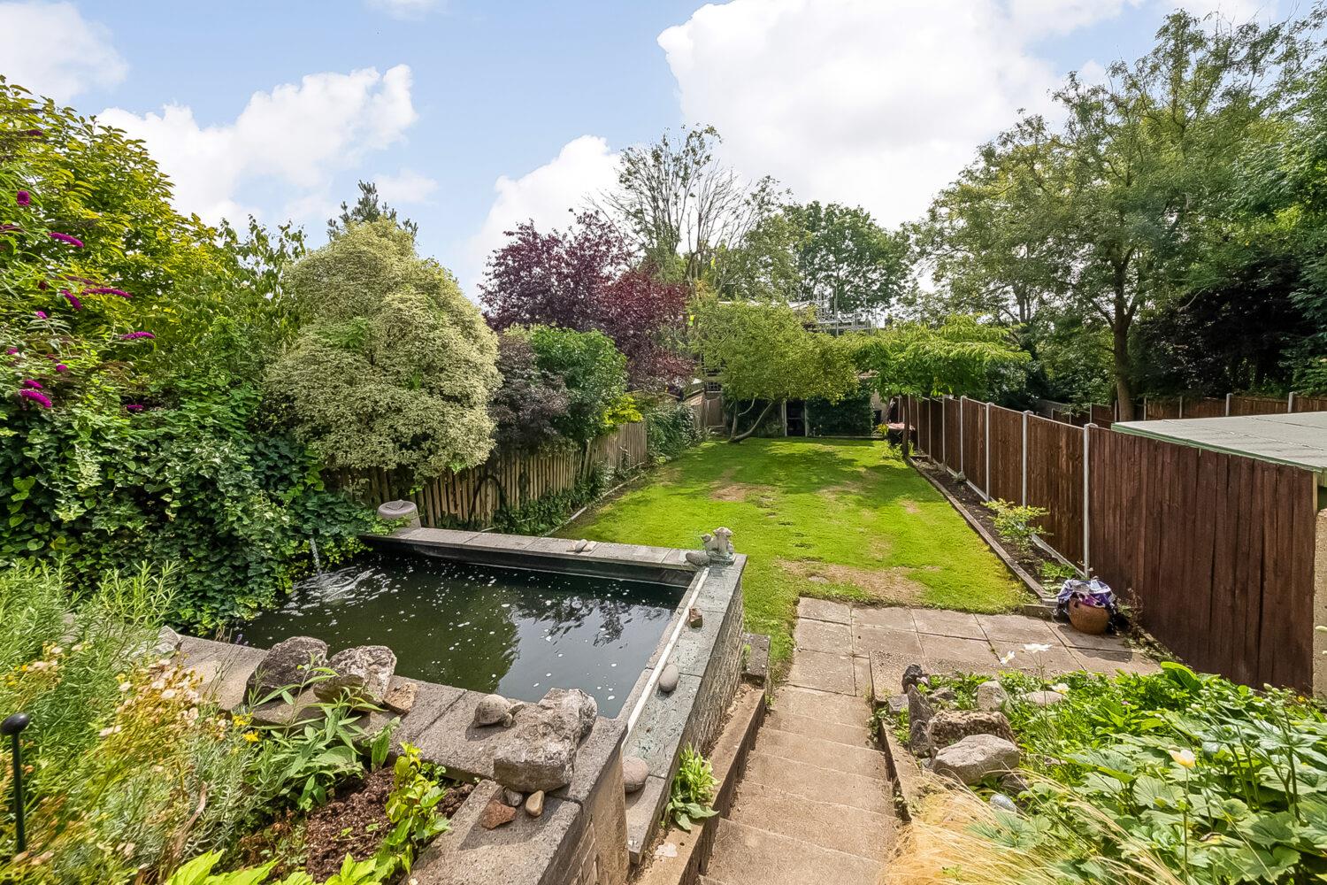 5 bedroom semi-detached house for sale 0