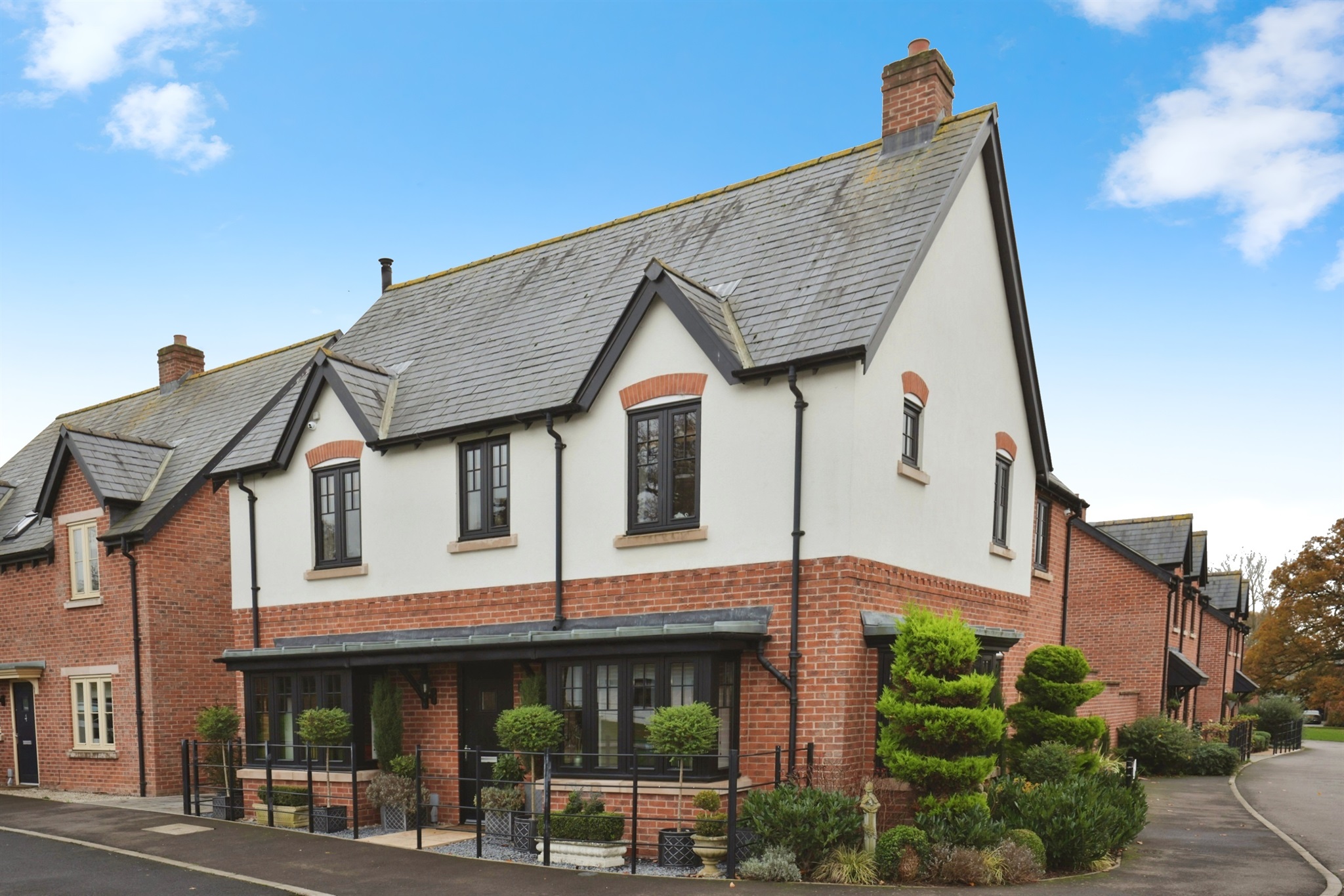 5-bed house on 2, Arkwright Avenue, Rugby, £700,000