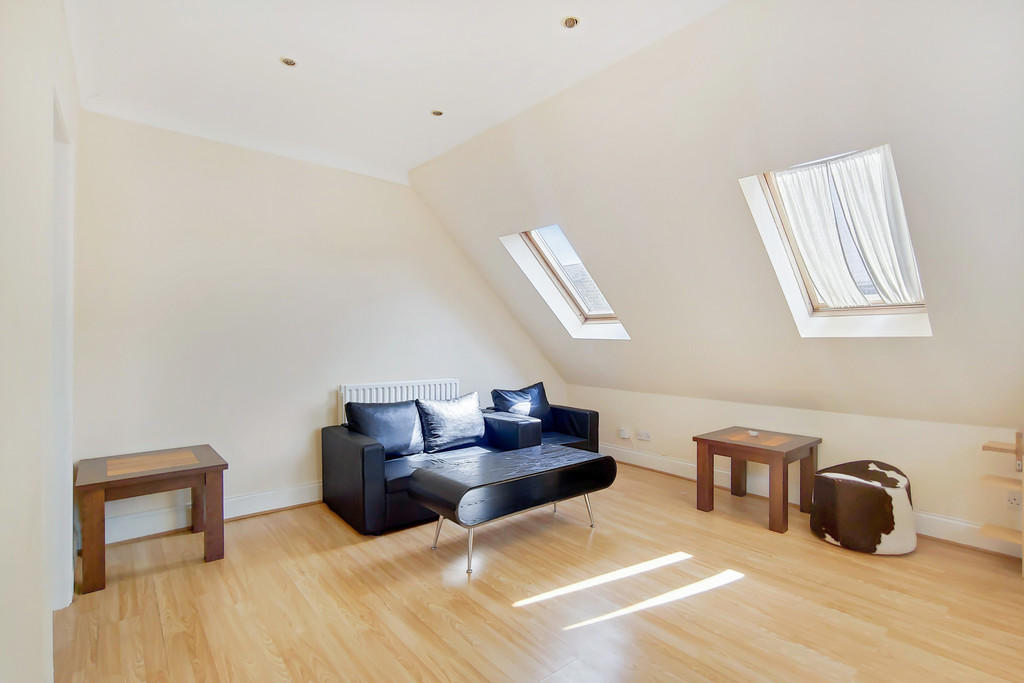 43A, High Street, Colliers Wood photo 5