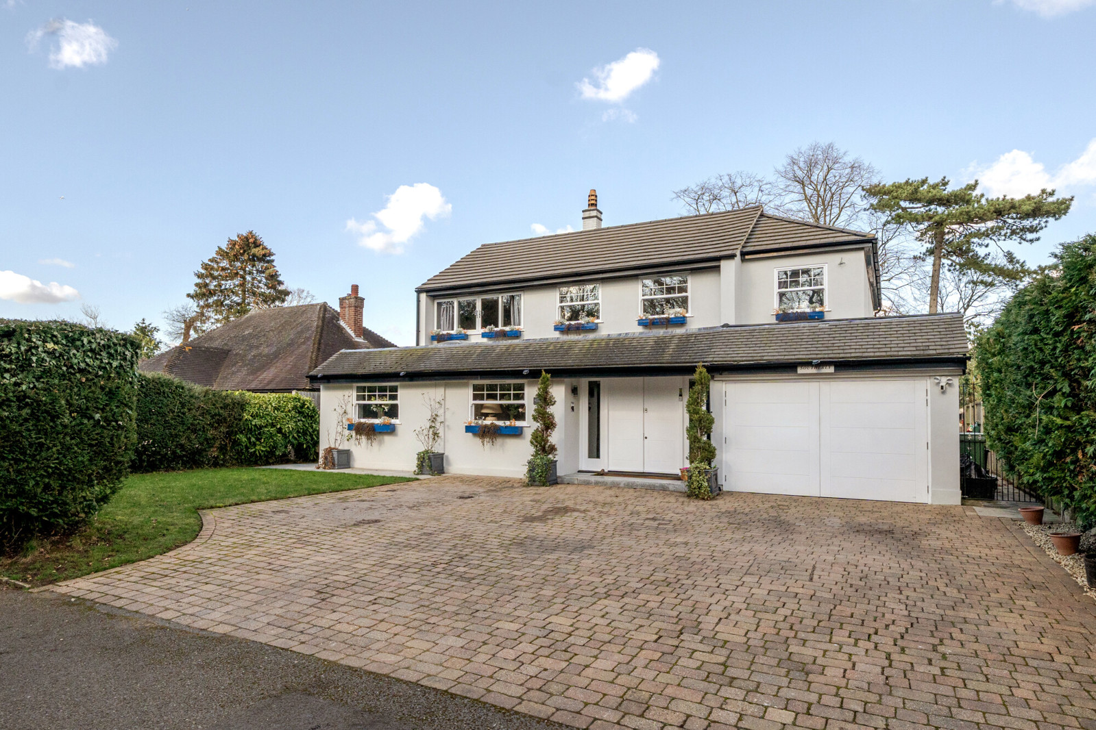 12 bedroom country house for sale