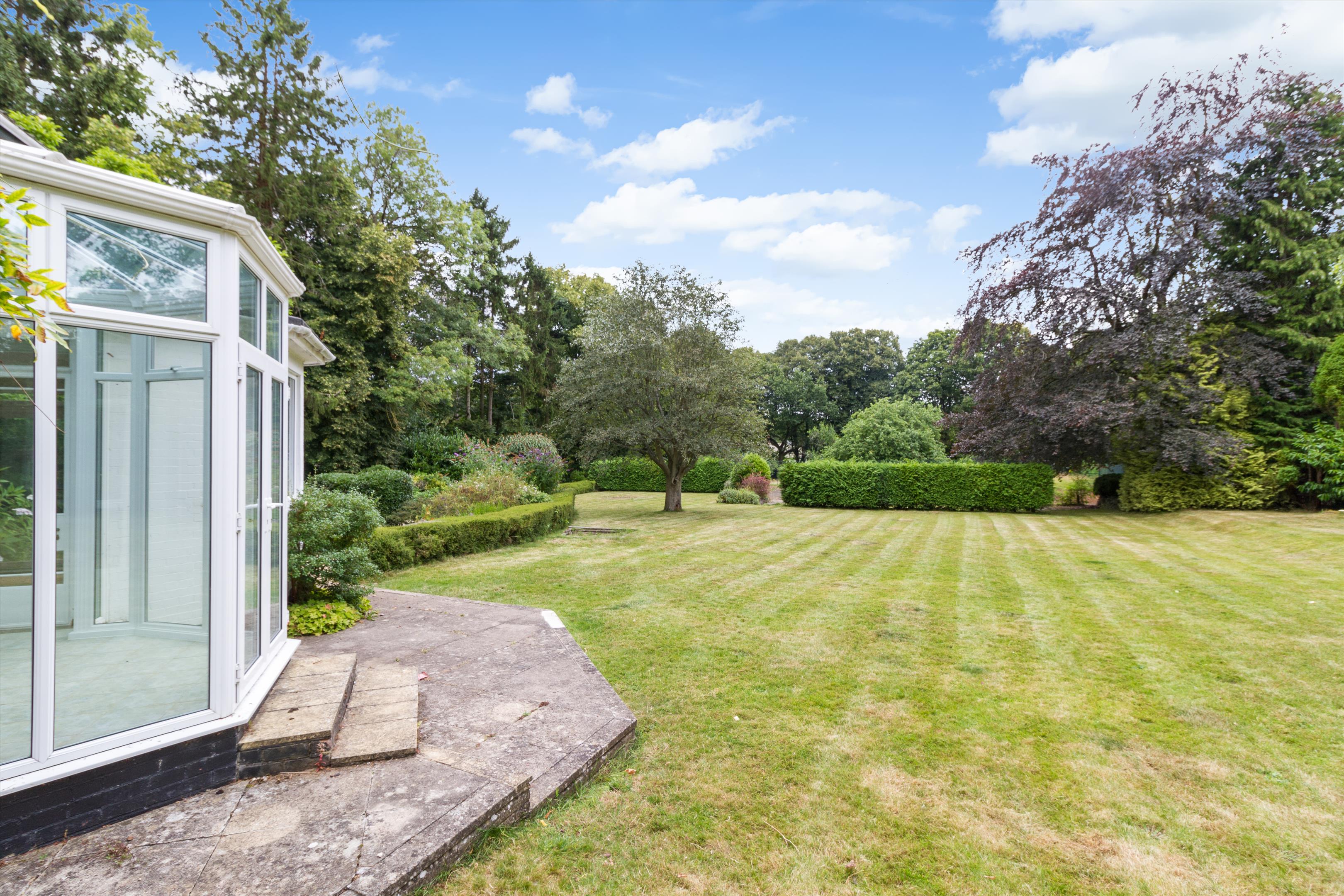 4 bedroom detached house for sale 0