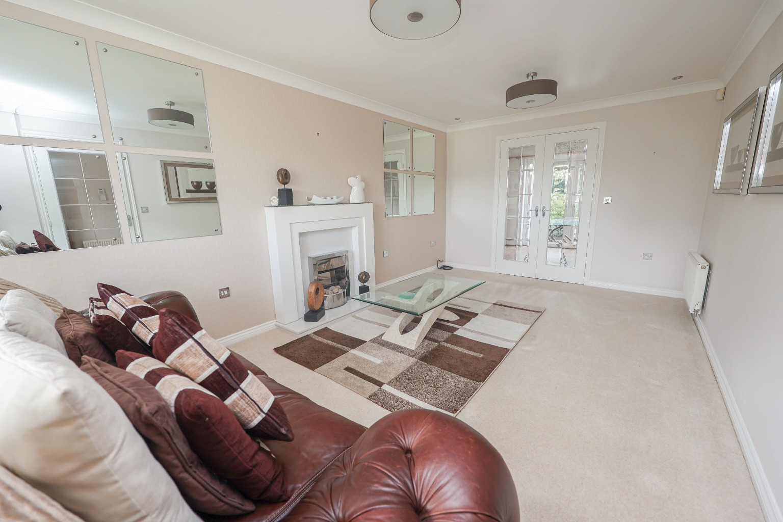 1 Heather Gardens, North Hykeham, Lincolnshire photo 4