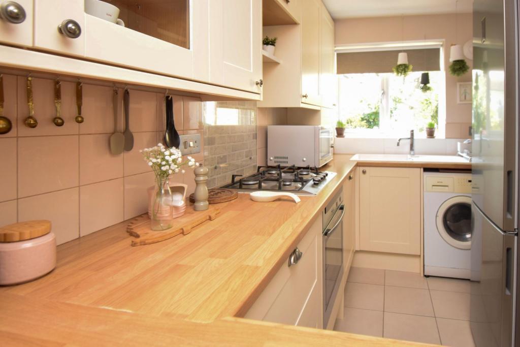 99, Lowestoft Drive, Cippenham photo 5