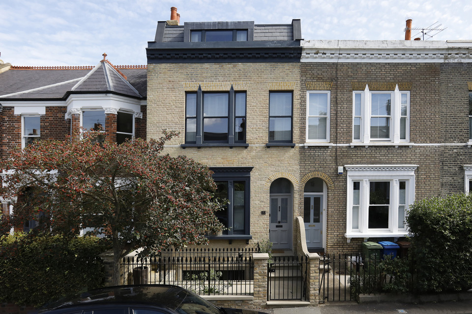 5 bedroom town house for sale 0
