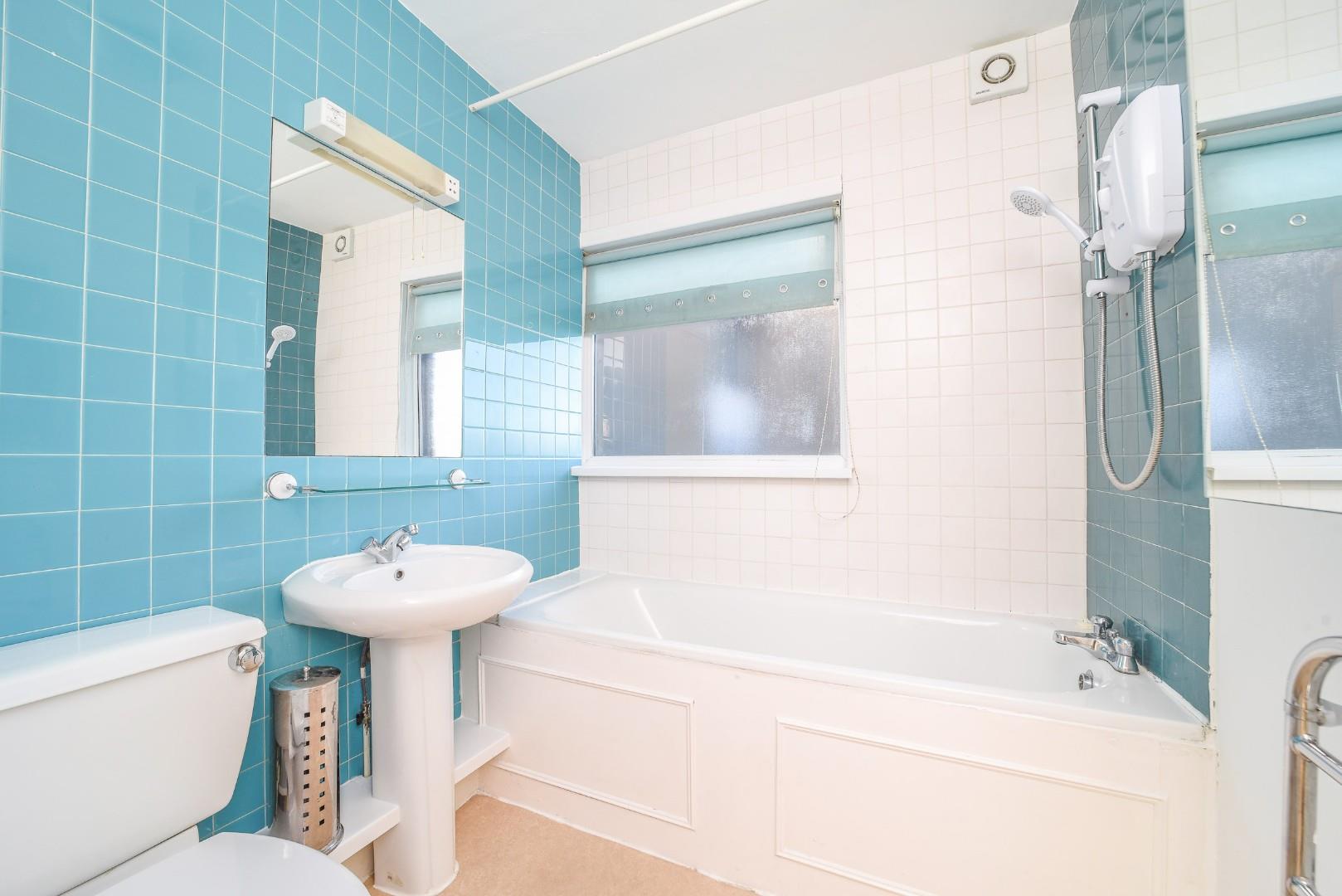 Free property report 33 Beechcroft Manor, Weybridge, KT13 9NZ Chimnie