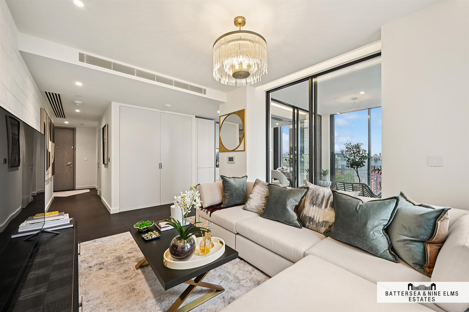 2 bedroom flat for sale 0