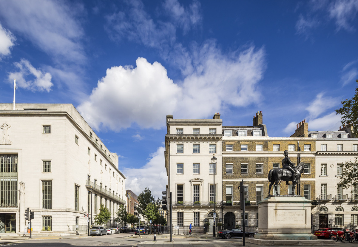 5 bedroom end terrace house for sale 0