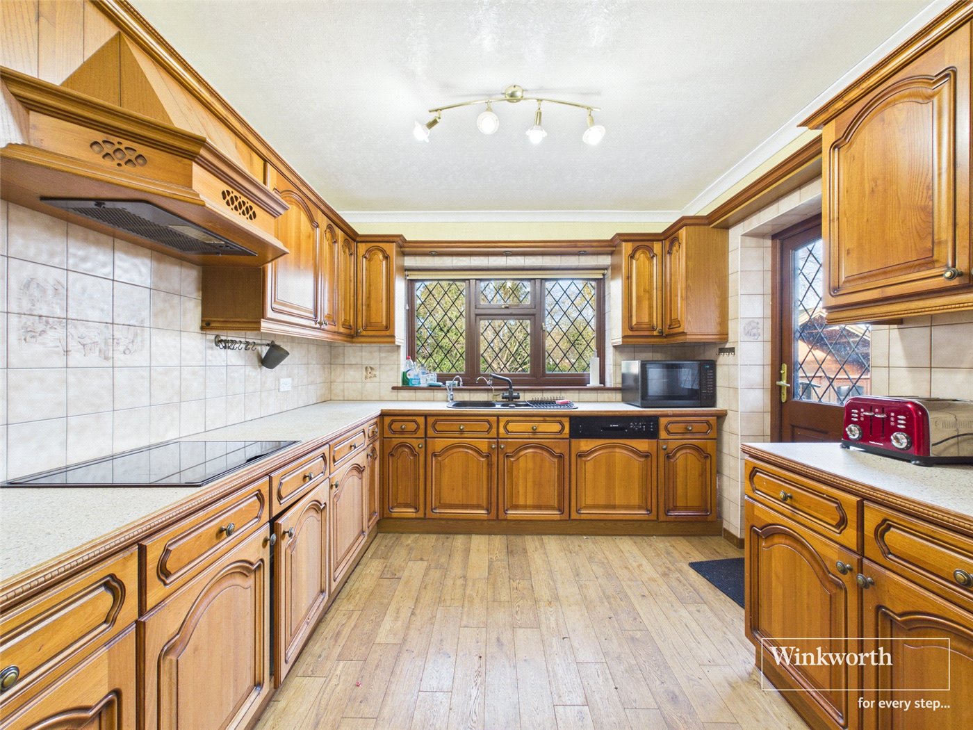 5 bedroom link-detached house for sale 0