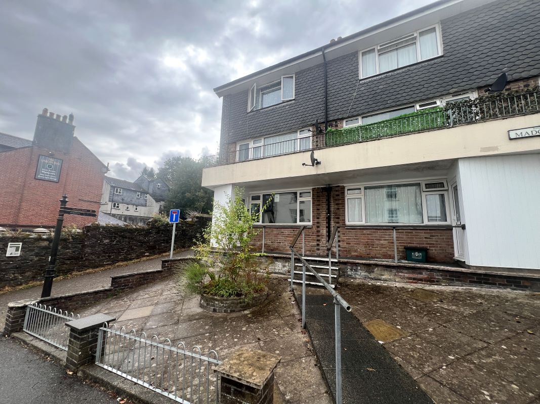 Flat 1 Madge Court, Tavistock photo 5