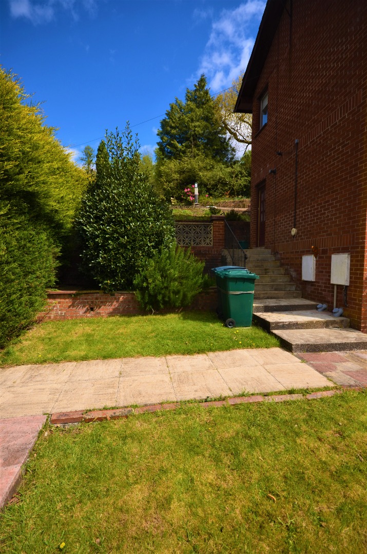 Photos of Laighfield, Shandon, Argyll And Bute G84 64547818