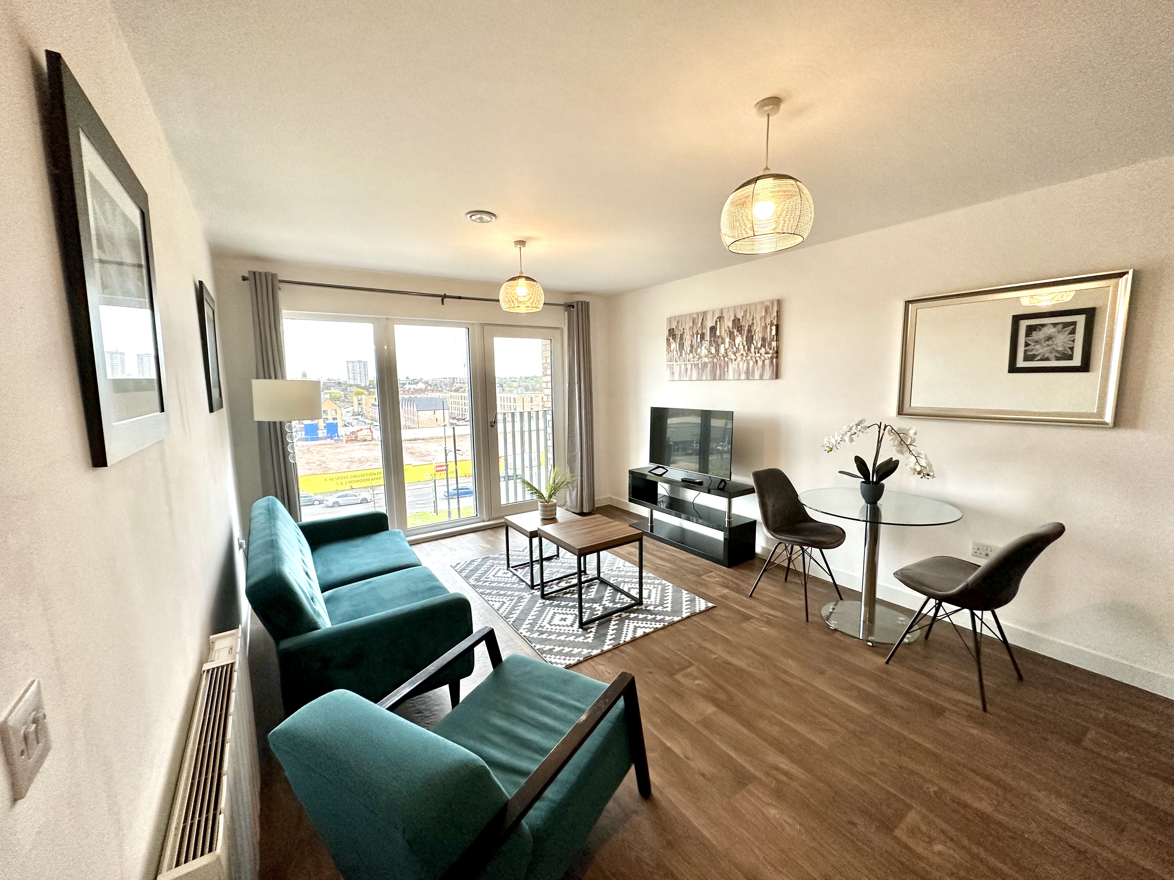 2-bed flat on Lexington Gardens, Birmingham, £260,000