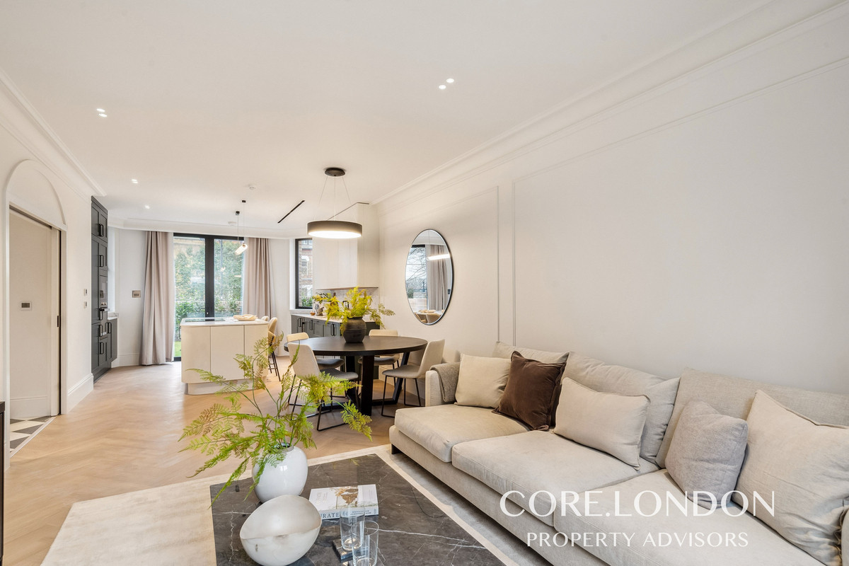 6 bedroom terraced house for sale