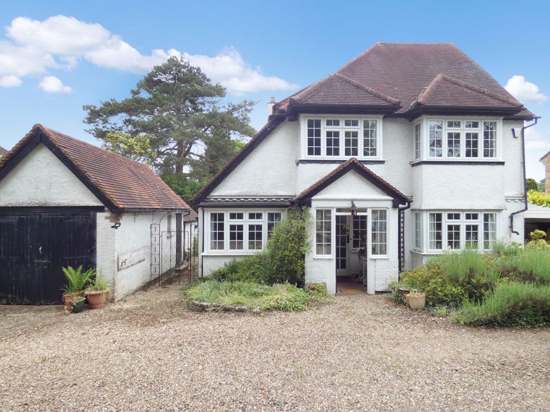 Photos of Forest Road, East Horsley, Leatherhead KT24 61591627