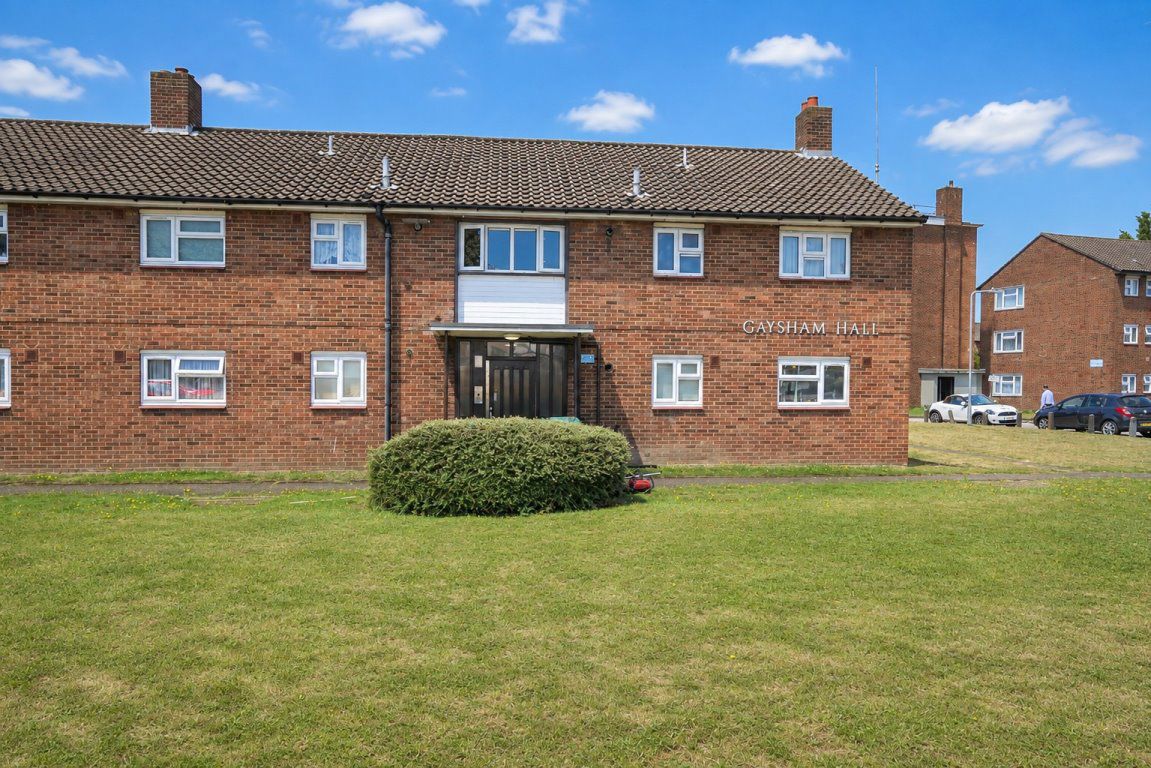 1-bed flat on 3, Gaysham Hall, Ilford, £1,250/mo