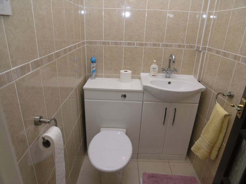 Photos of Higgs Field Crescent, Cradley Heath B64 60492010