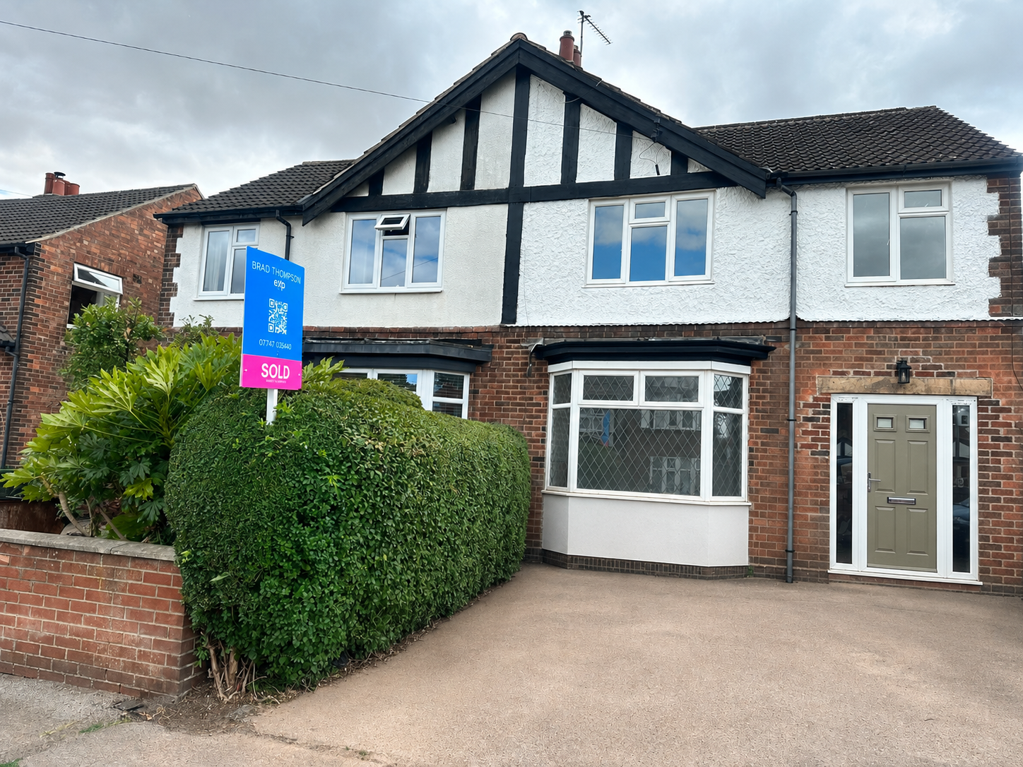 42, Hazel Grove, Nottingham photo 4