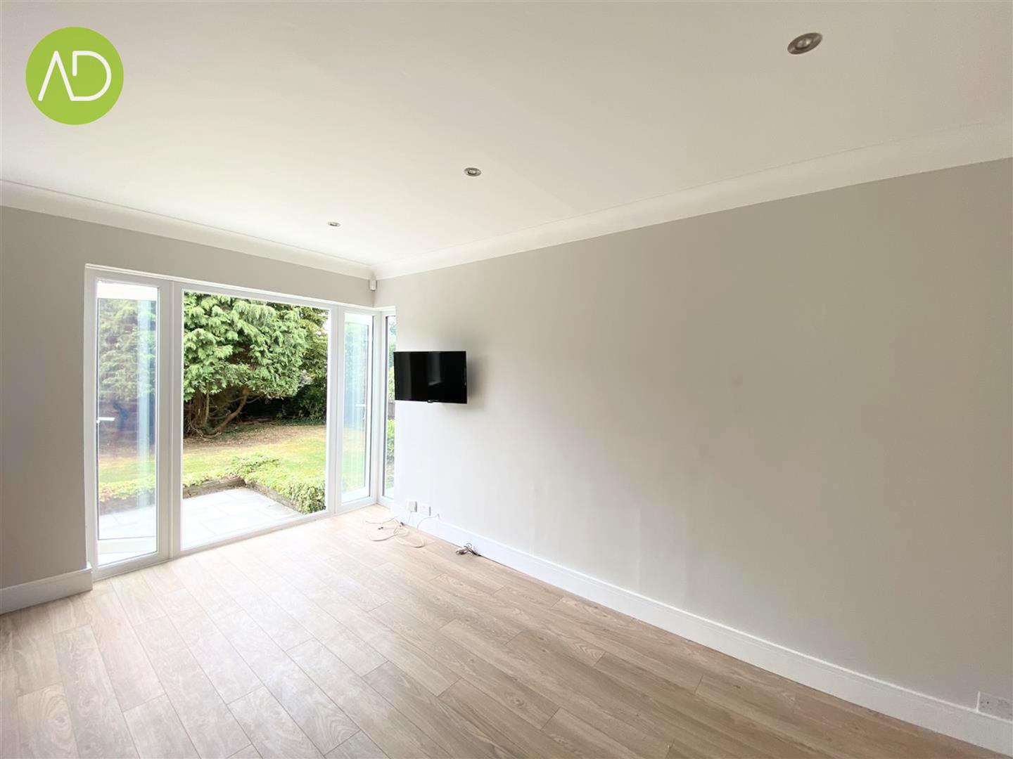 3 bedroom detached house for sale 0