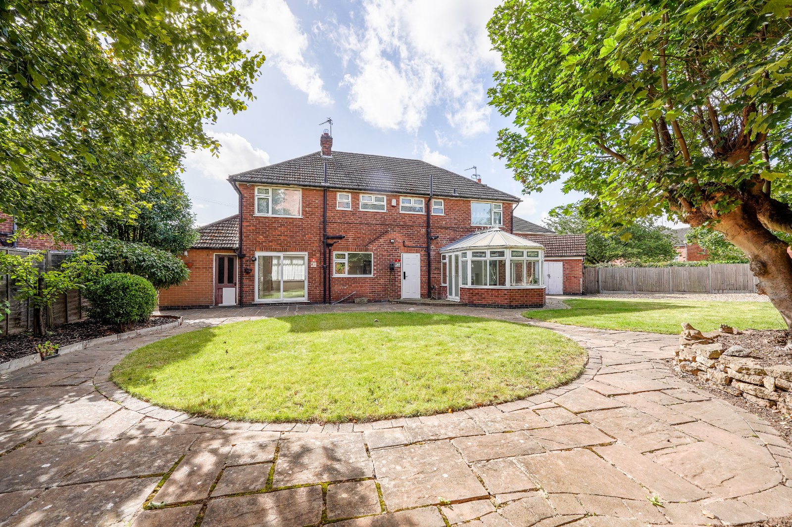4-bed house on 6, Terrian Crescent, Nottingham, £500,000