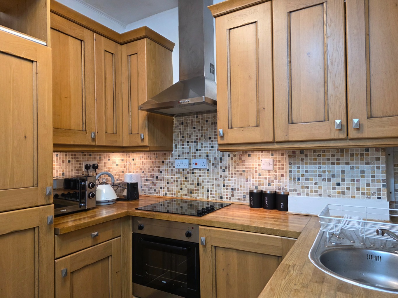 Flat 2, 2 Warwick House Street, Greater London photo 4