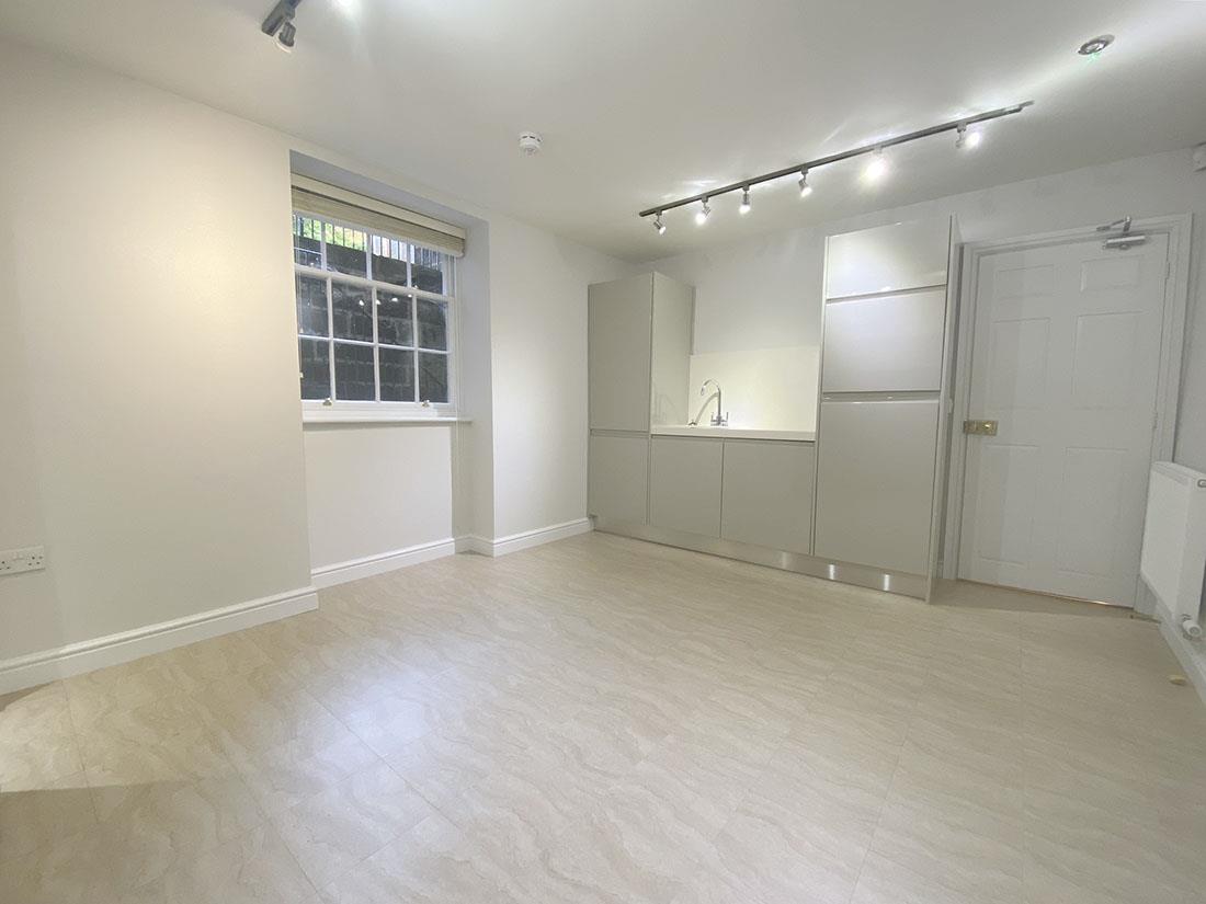 5 bedroom town house for sale 0