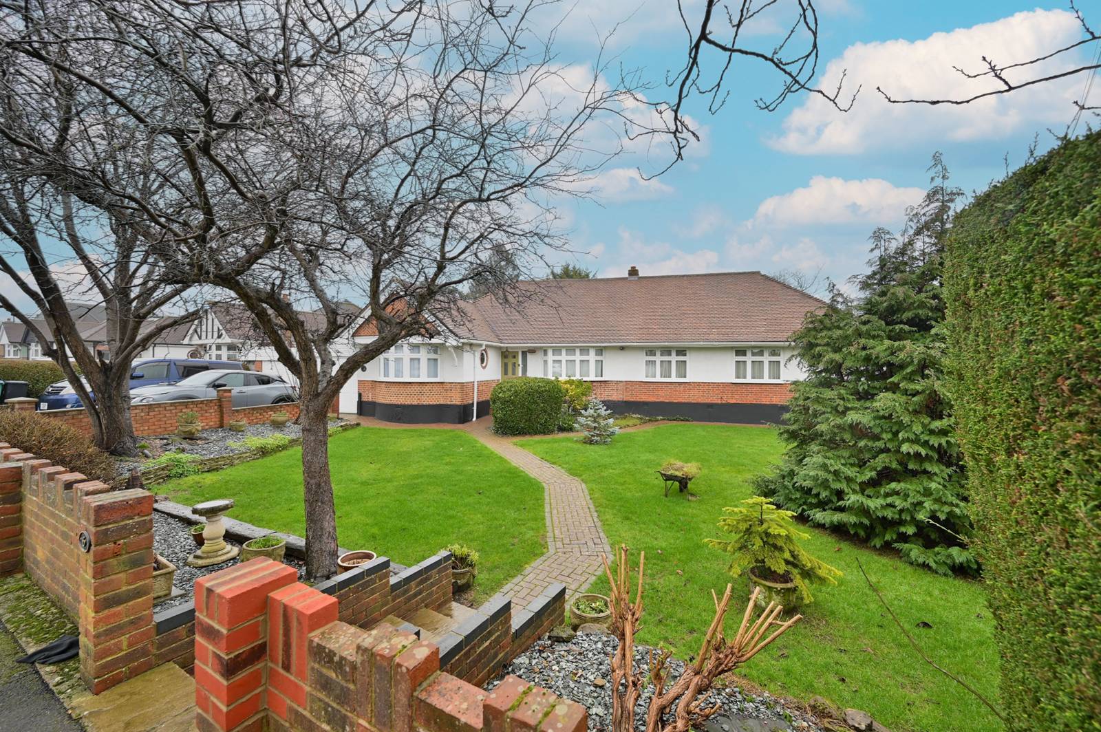 4 bedroom terraced house for sale in London