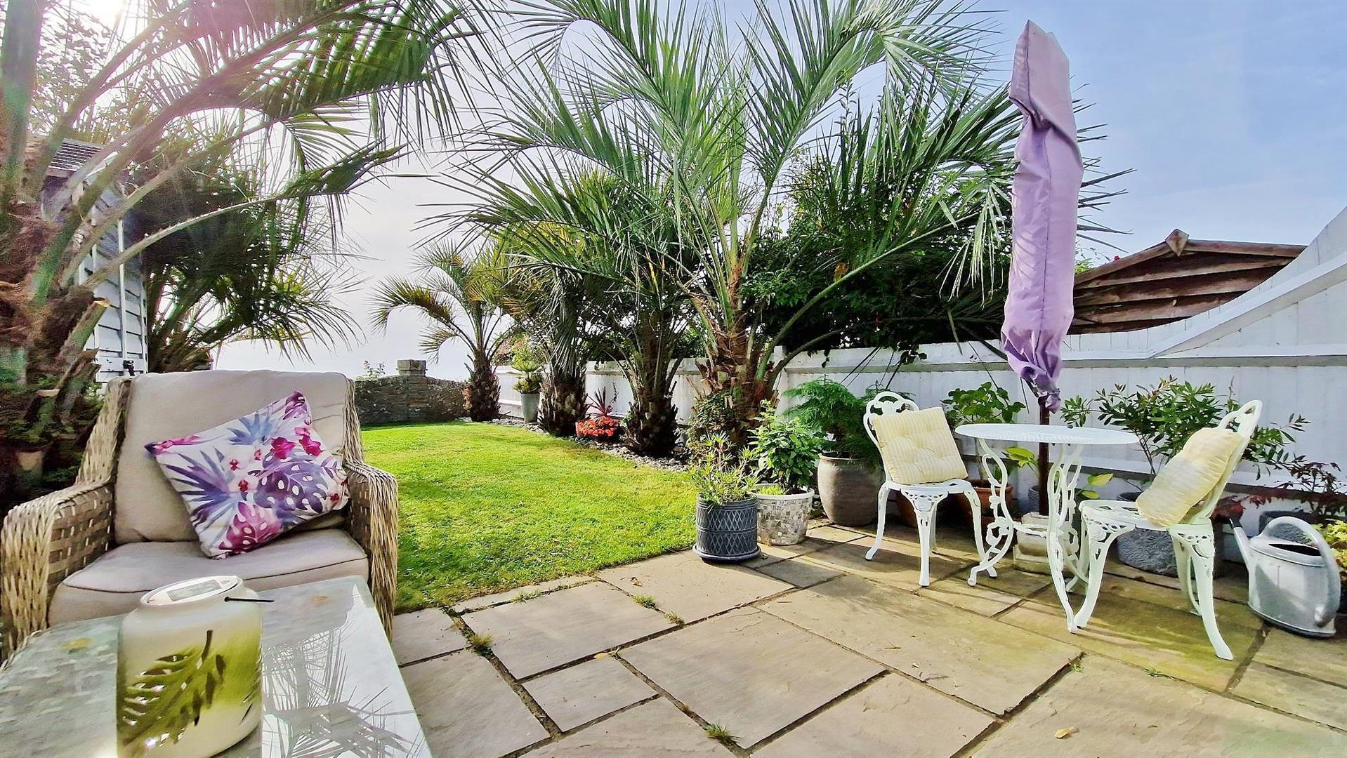 Photos of The Beach House, Green Lane, Walton On The Naze CO14 65805299 PrimeLocation