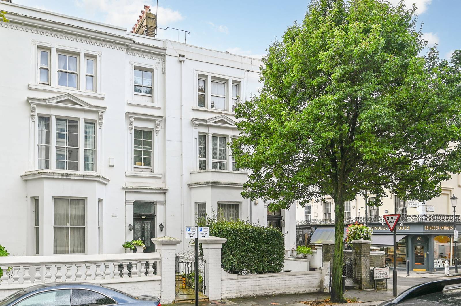 5 bedroom property for sale 0