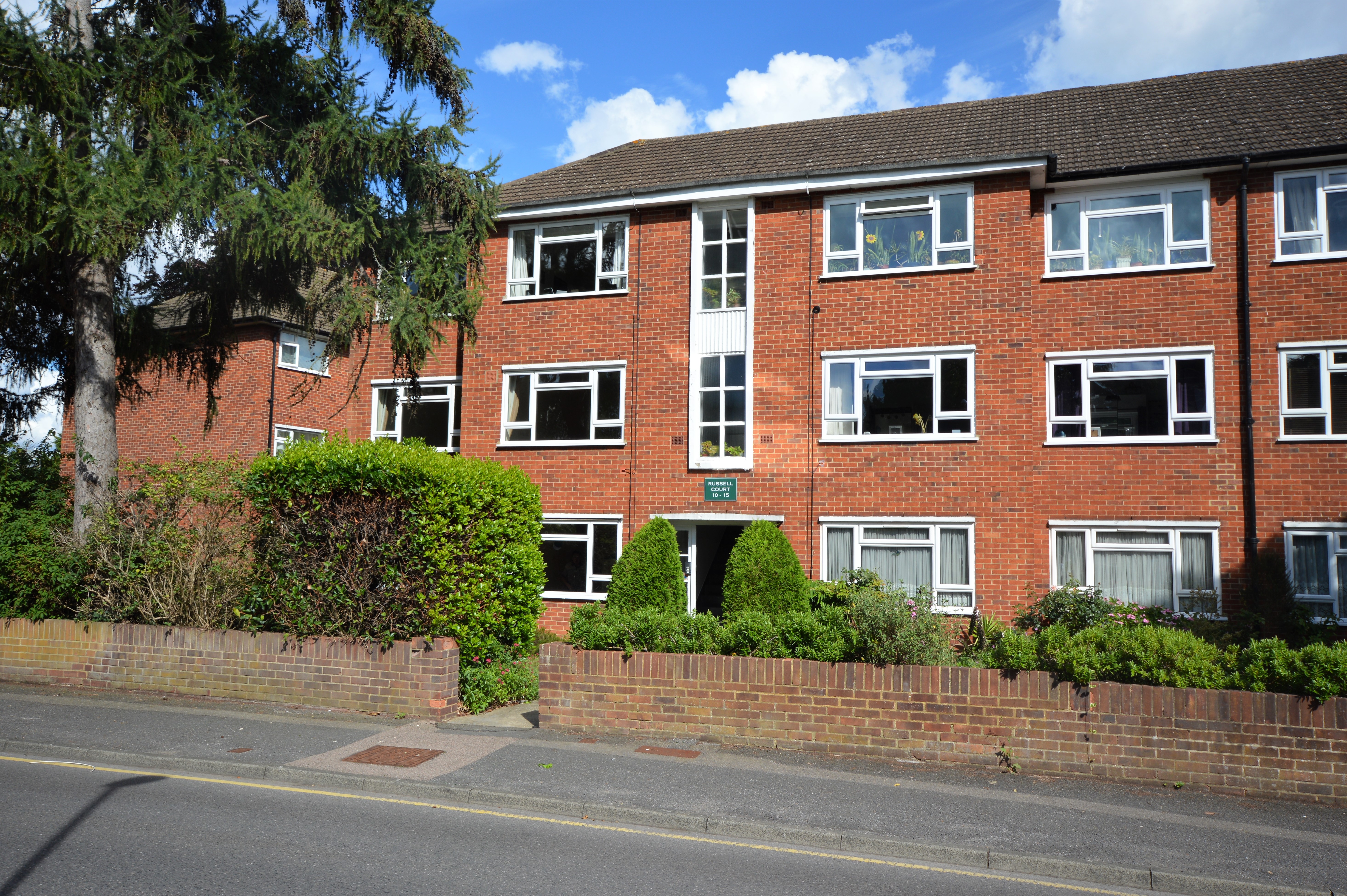 Russell court, Oakhill crescent , Surbiton photo 2