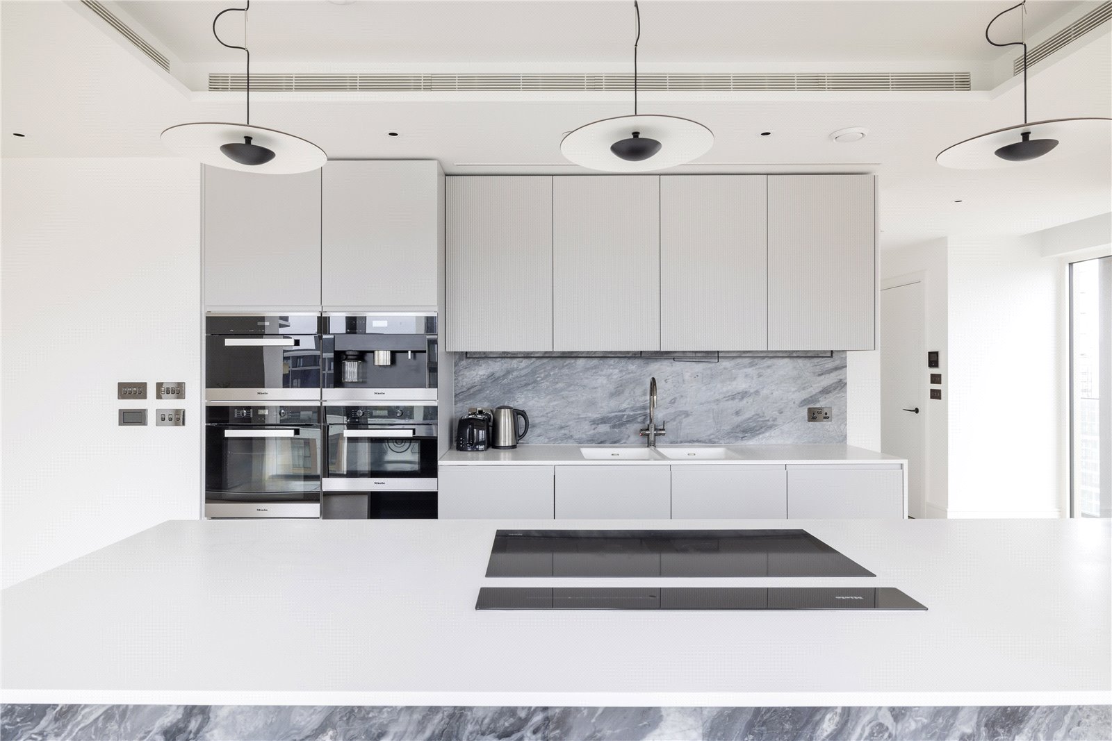 4 bedroom new flat for sale 0