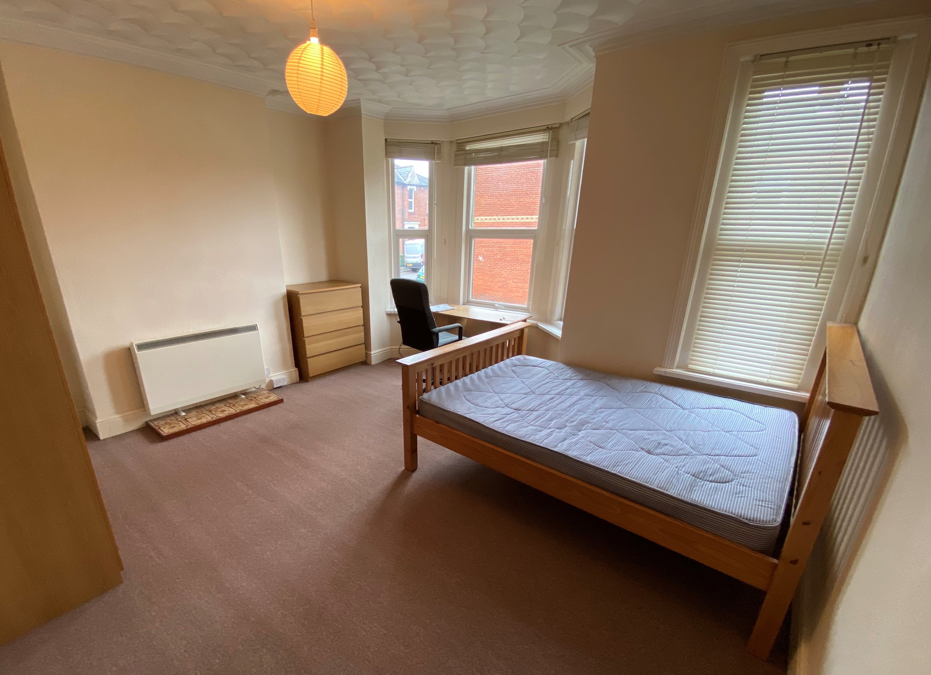 5 Bed, 62, Shakespeare Avenue, Southampton photo 4