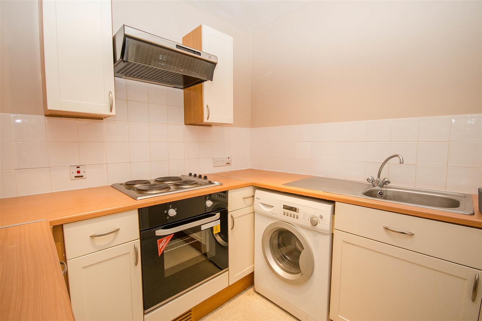 1 Bedrooms Flat to rent in St Lukes Court Boxley Road, Maidstone, Kent ME14