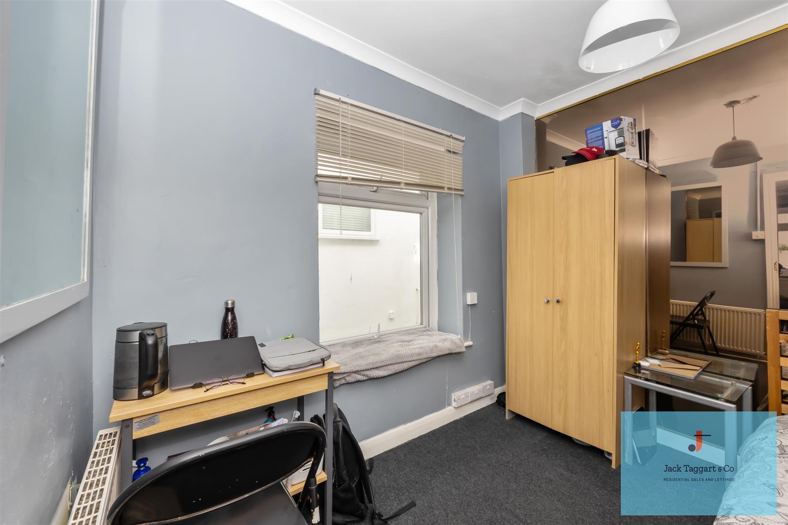 6-bed flat on Middle Cottage, 4, 4, Queensbury Mews, Brighton, £650,000