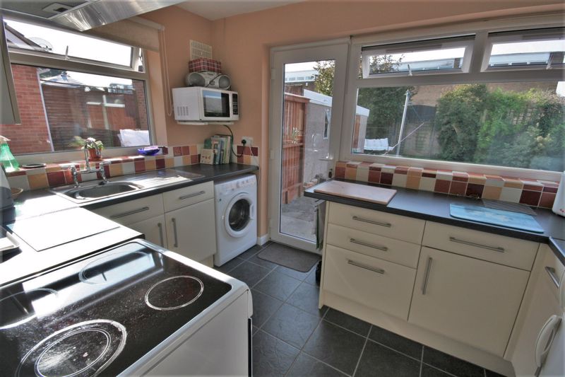 Photos of Burleigh Croft, Hucclecote, Gloucester GL3 56370200 Zoopla