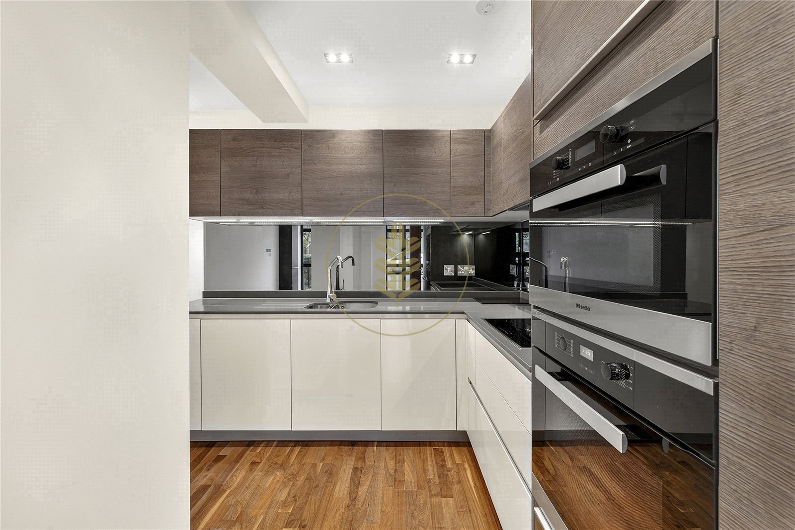 Flat 4, Tudor House,, Madoc Close, London photo 4