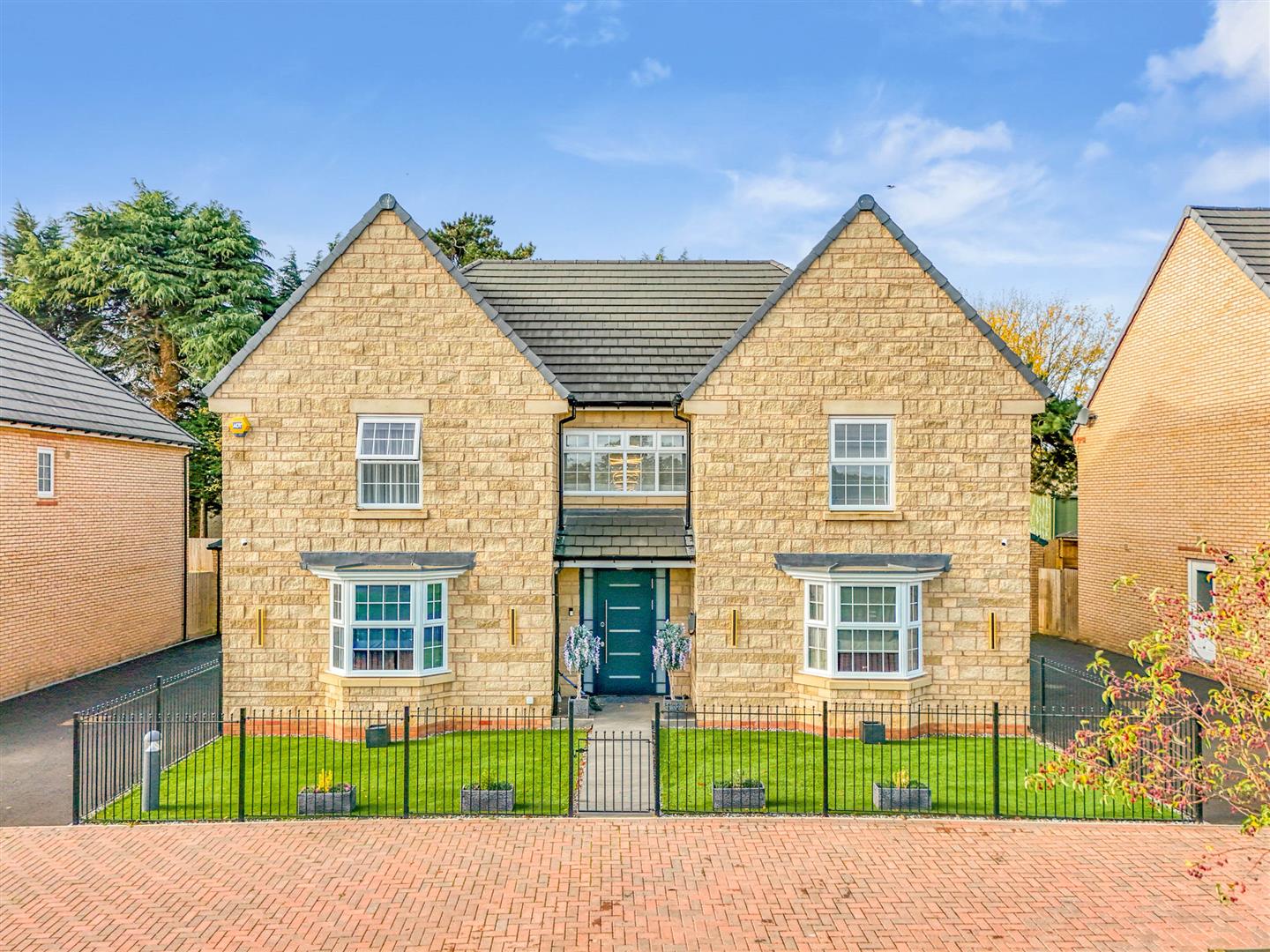 5-bed detached on 36, Beaufort Row, Sywell Road, Northampton, £825,000