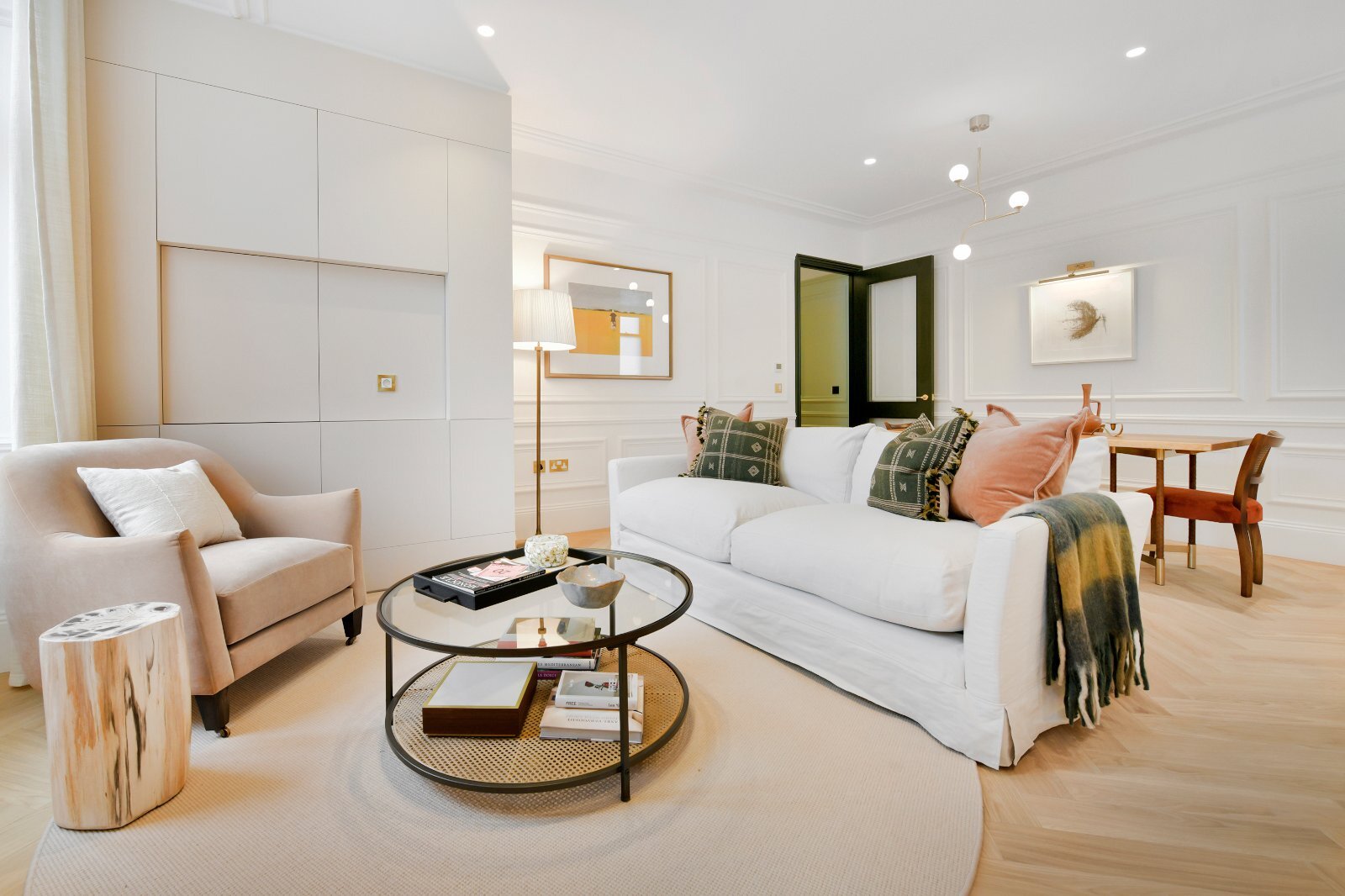 2 bedroom flat for sale 0