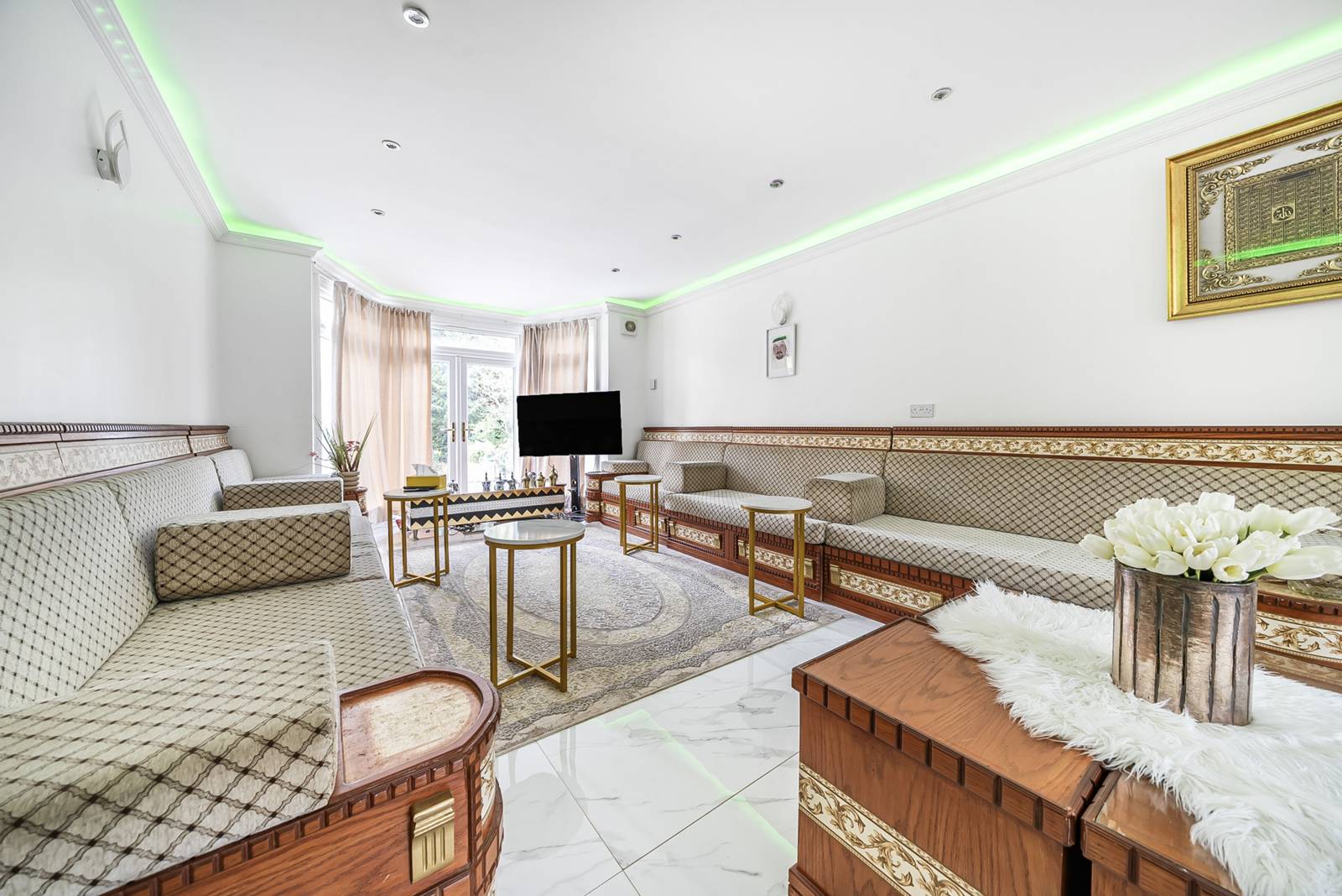 5 bedroom detached house for sale 0