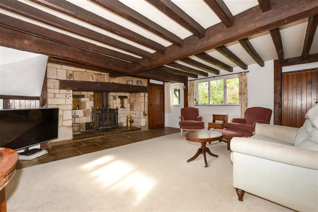 5 bedroom detached house for sale 0