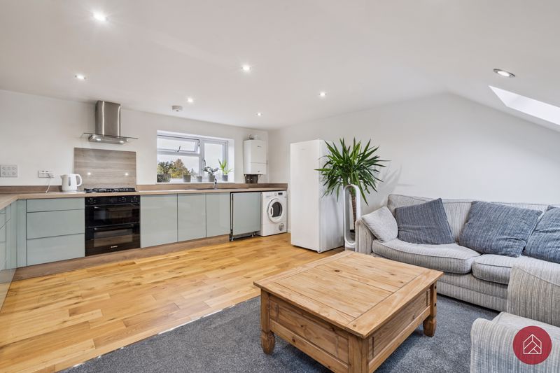 3-bed flat on 39A, Donnington Bridge Road, Oxford, £325,000