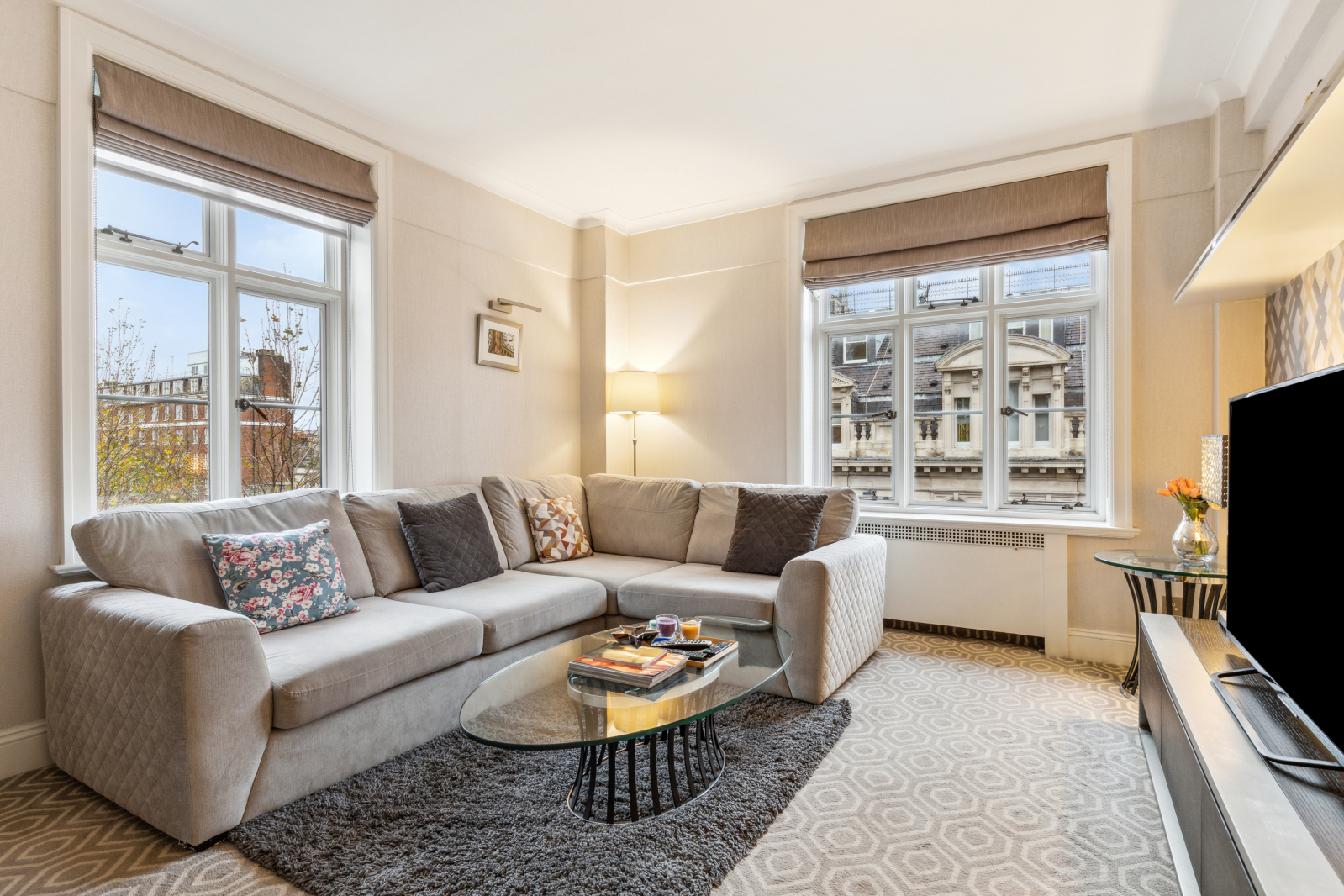 2 bedroom flat for sale 0