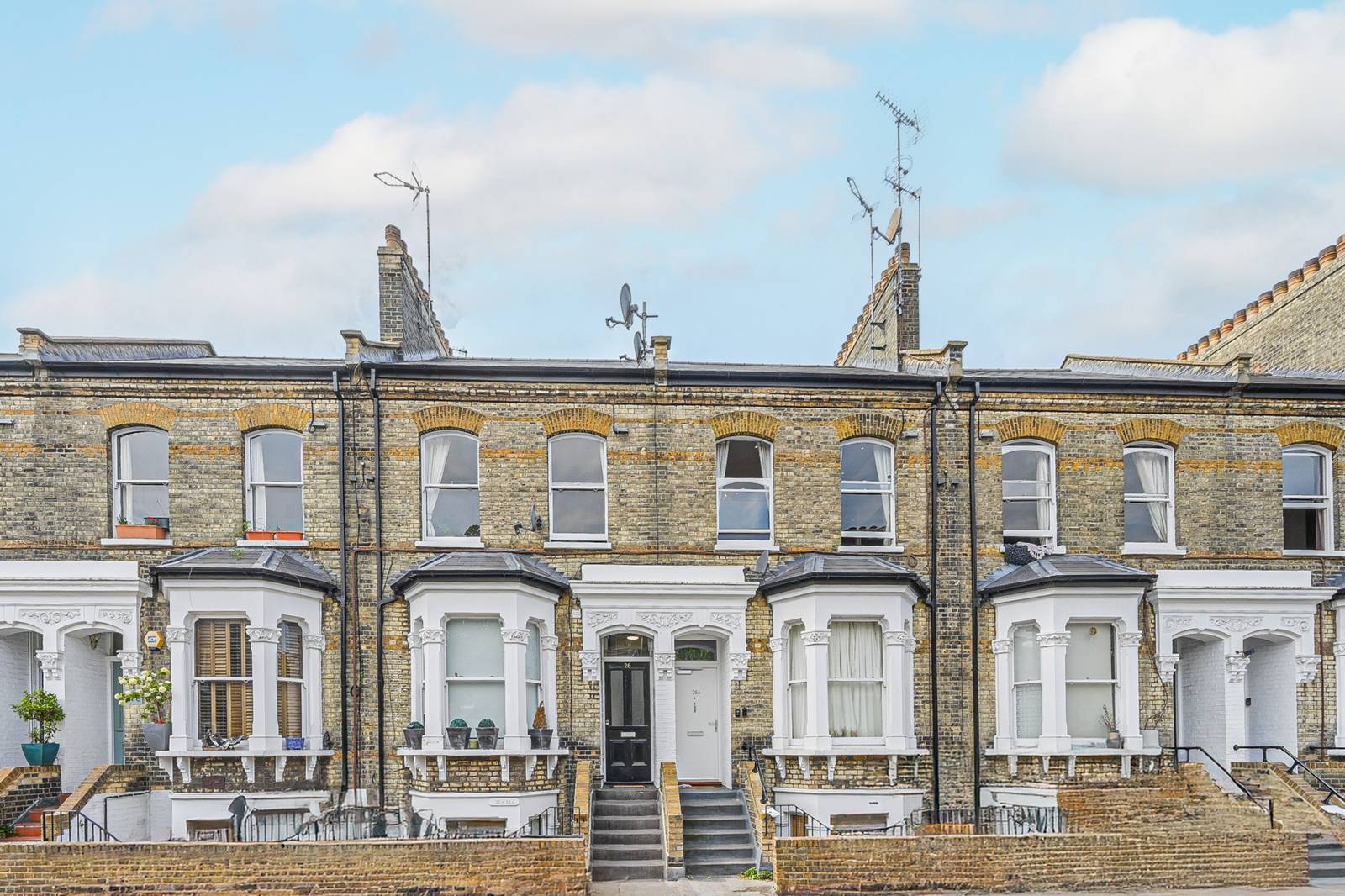 2 bedroom flat for sale 0