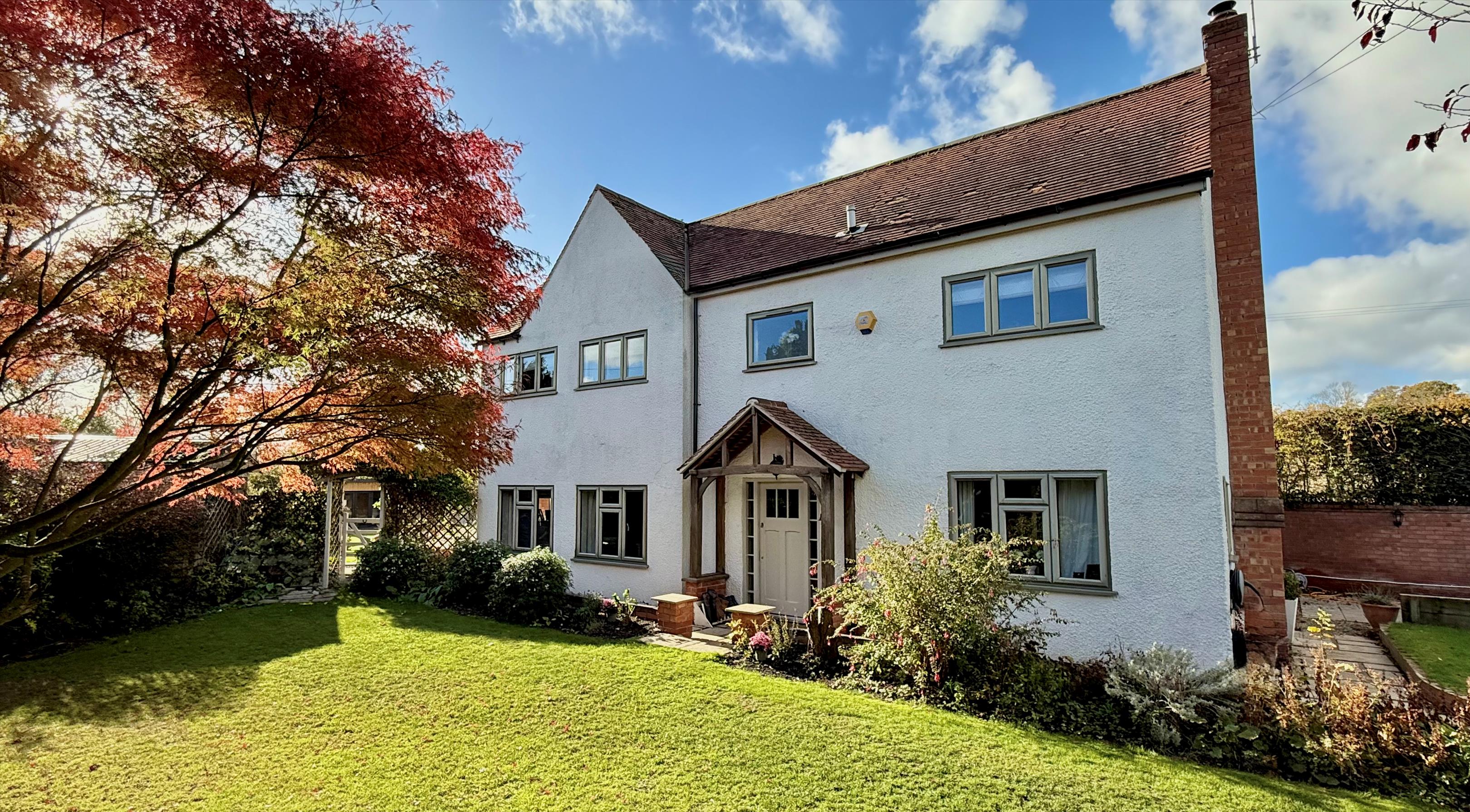 4 bedroom detached house for sale 0