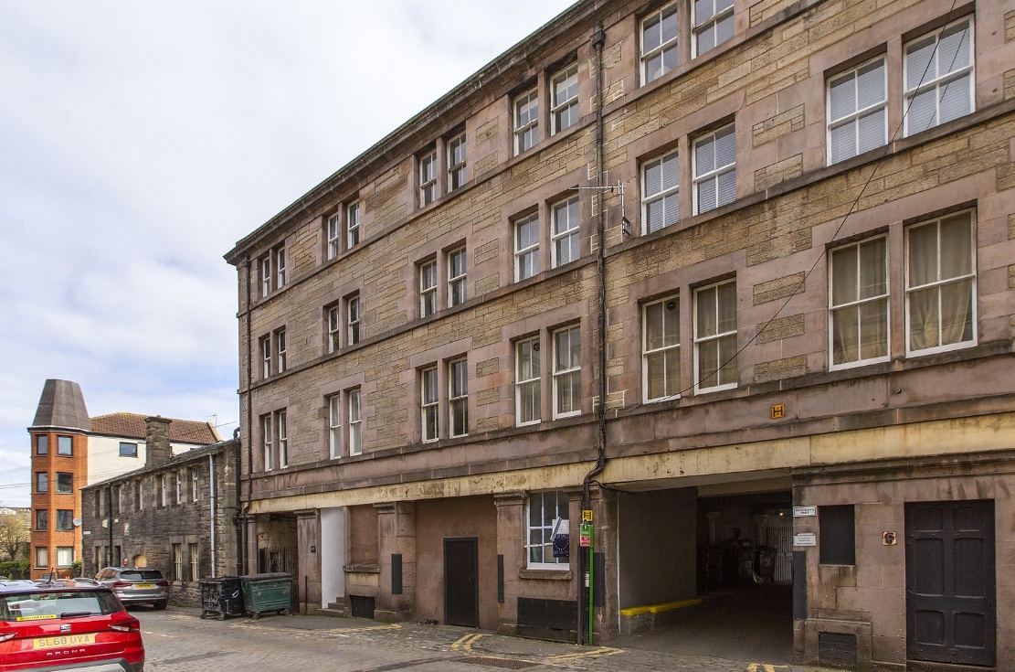 42/9, Maritime Street, Edinburgh photo 3