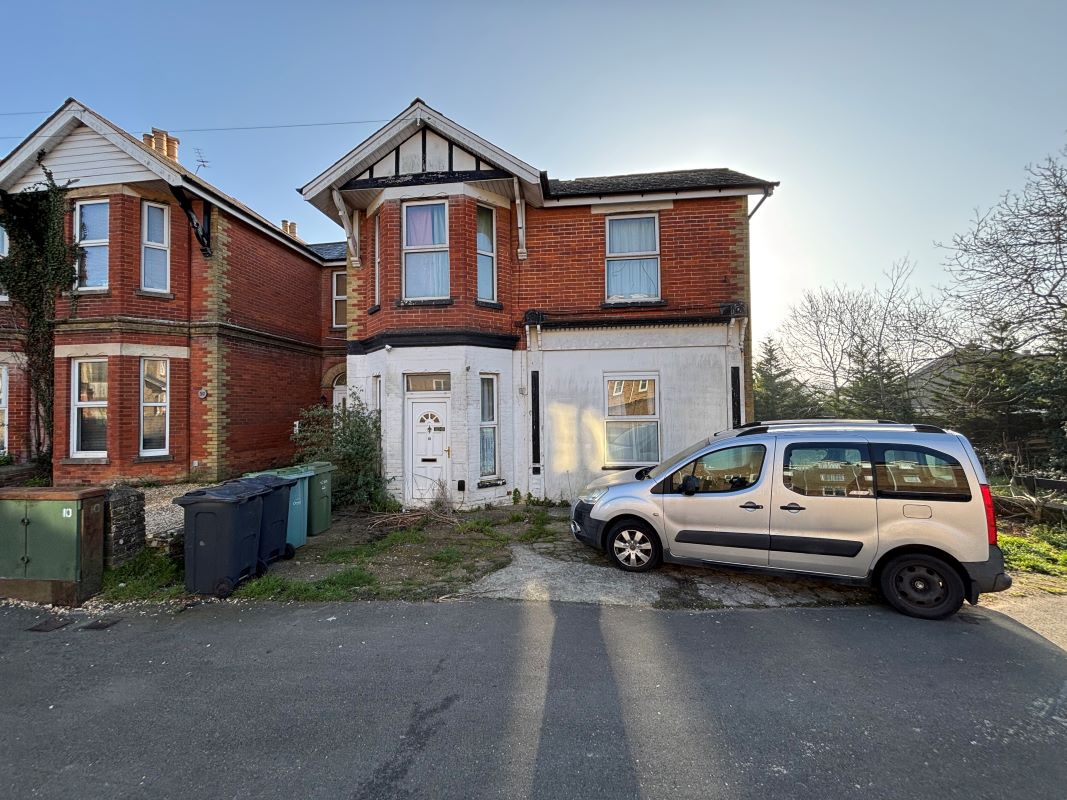 51, Swanmore Road, Ryde photo 4