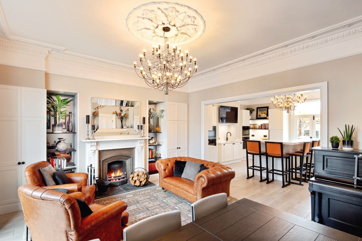 6 bedroom end terrace house for sale 0