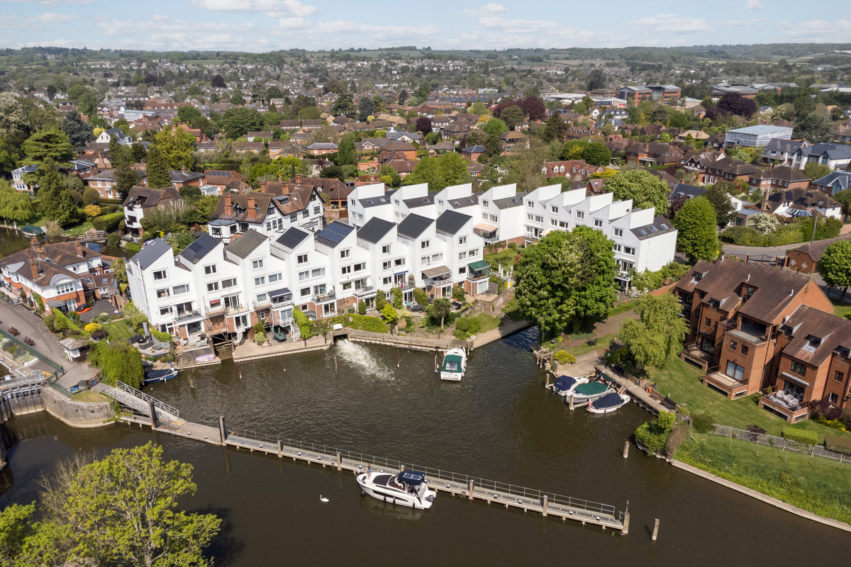 4 bedroom town house for sale 0